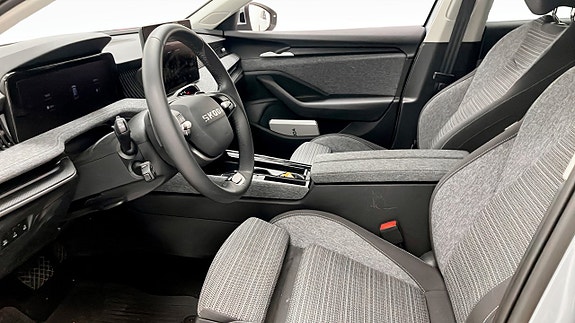 Skoda Superb 7 of 13