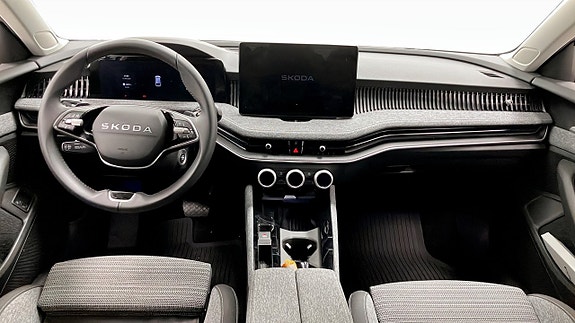 Skoda Superb 10 of 13
