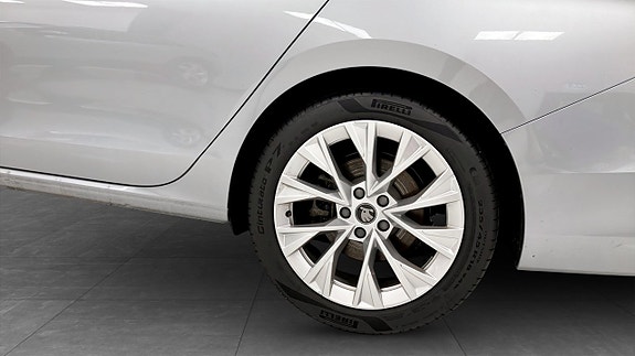 Skoda Superb 6 of 13