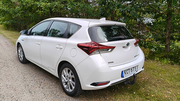 Toyota Auris 3 of 5