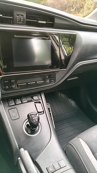 Toyota Auris 5 of 5