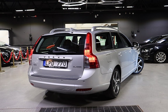 Volvo V50 4 of 22