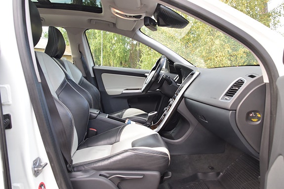 Volvo XC60 9 of 26