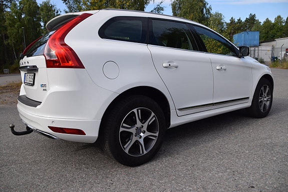 Volvo XC60 5 of 26