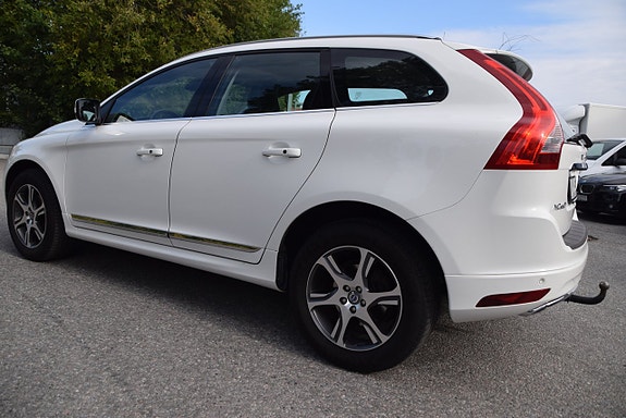 Volvo XC60 6 of 26