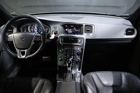 Volvo S60 20 of 28