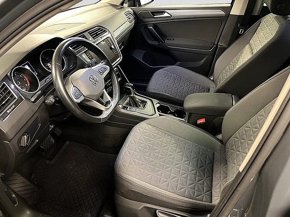 Volkswagen Tiguan 9 of 20
