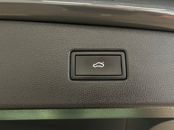 Volkswagen Tiguan 16 of 21