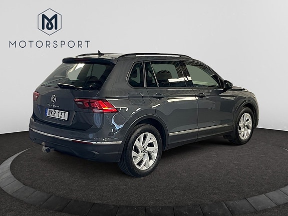 Volkswagen Tiguan 6 of 21