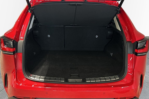 Lexus NX350h 13 of 14