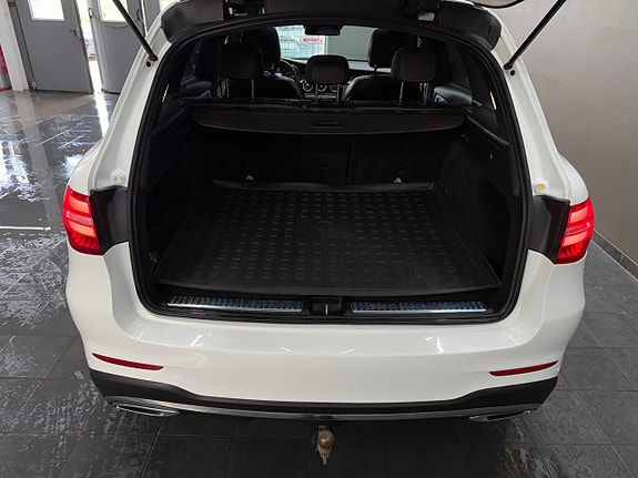 Mercedes-Benz GLC220 d 16 of 21