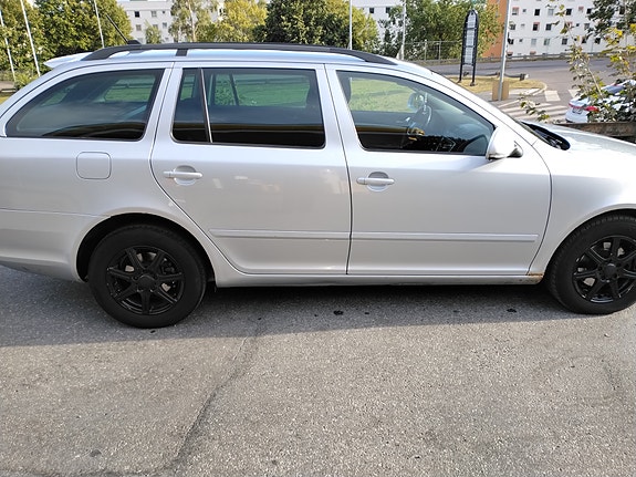 Skoda Octavia 4 of 8