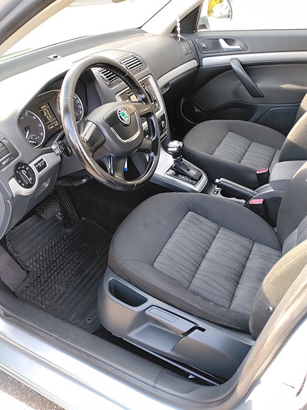 Skoda Octavia 5 of 8