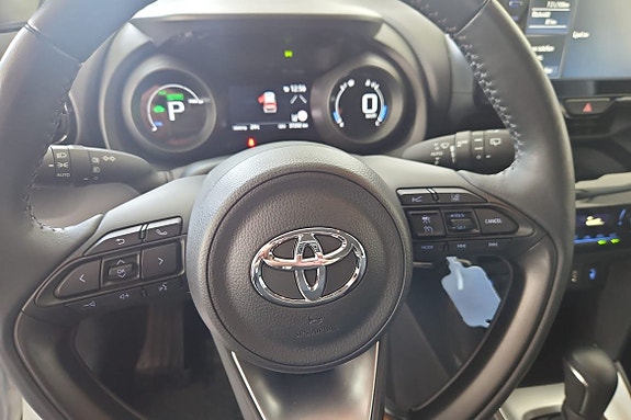 Toyota Yaris Cross 15 of 17