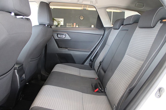 Toyota Auris 11 of 12