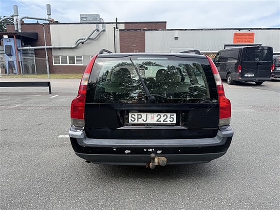 Volvo V70 5 of 8