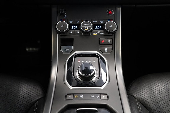 Land Rover Range Rover Evoque 21 of 25