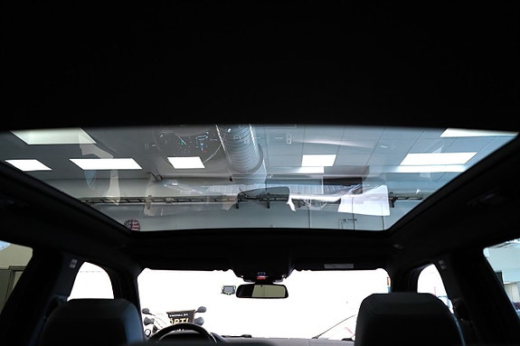 Land Rover Range Rover Evoque 14 of 25