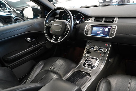 Land Rover Range Rover Evoque 18 of 25
