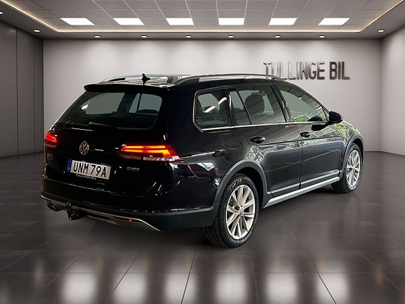 Volkswagen Golf Alltrack 5 of 24