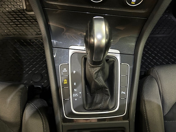 Volkswagen Golf Alltrack 19 of 24