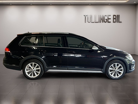Volkswagen Golf Alltrack 6 of 24