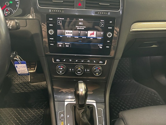 Volkswagen Golf Alltrack 12 of 24
