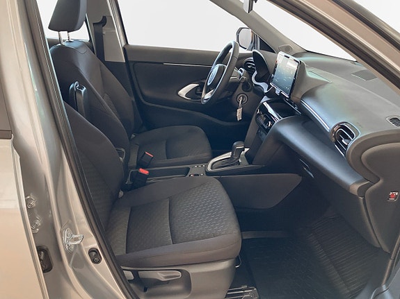 Toyota Yaris Cross 6 of 11