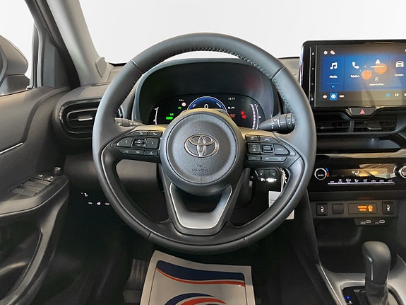 Toyota Yaris Cross 9 of 11