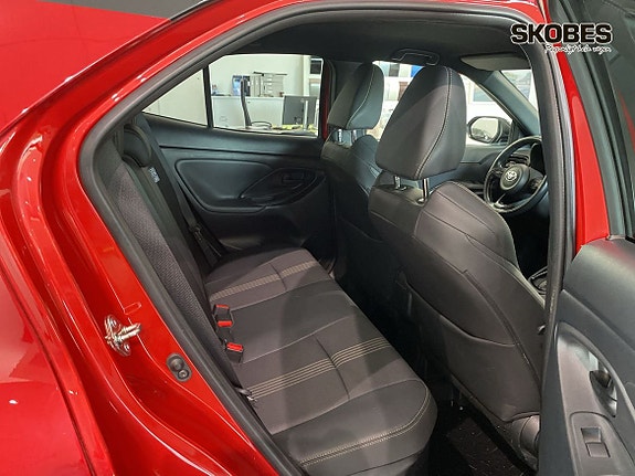 Toyota Yaris Cross 9 of 26