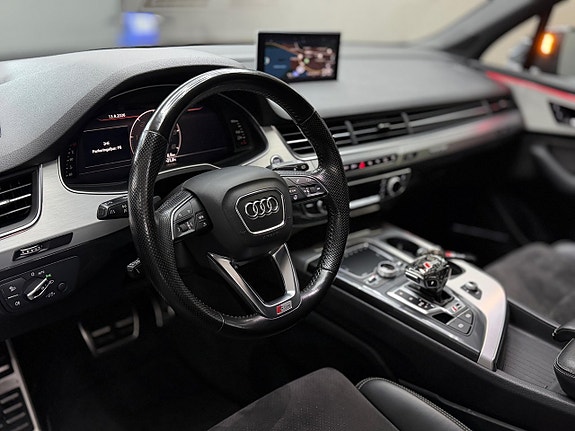 Audi Q7 26 of 27