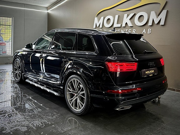 Audi Q7 6 of 27