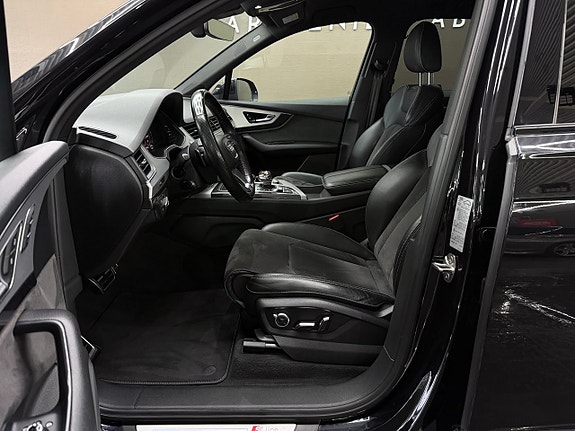 Audi Q7 10 of 27