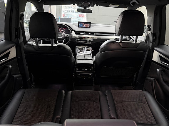 Audi Q7 18 of 27