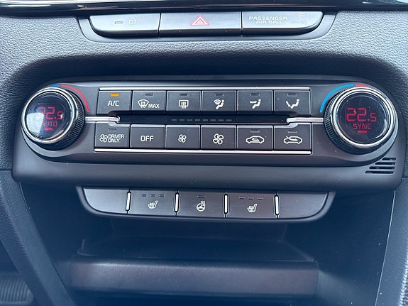 Kia Ceed 13 of 19