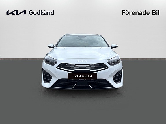 Kia Ceed 2 of 19