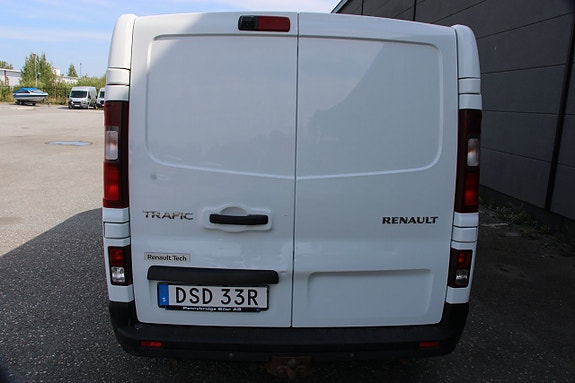 Renault Trafic 6 of 18