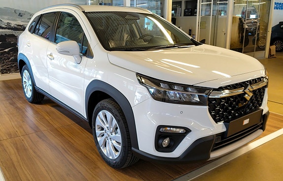 Suzuki S-Cross 6 of 7