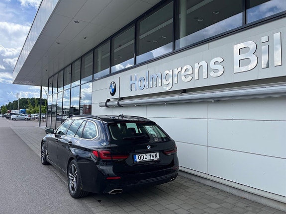 BMW 530e 4 of 4