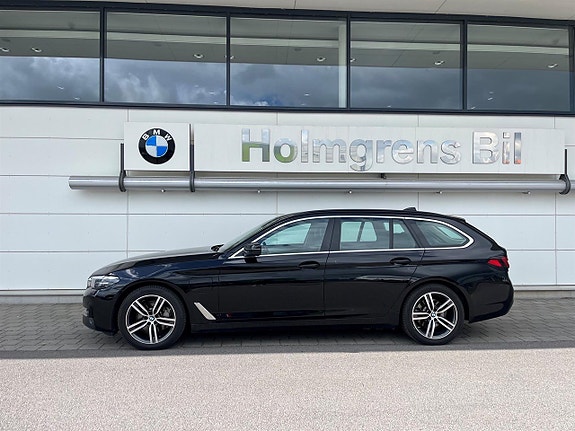 BMW 530e 3 of 4