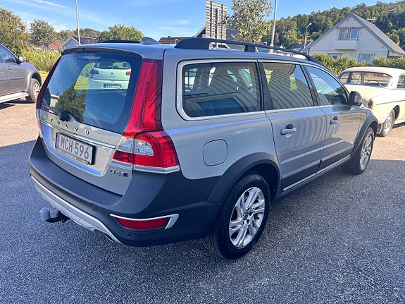 Volvo XC70 7 of 9