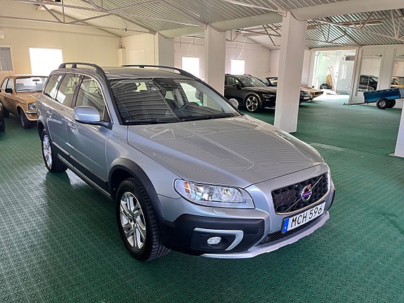 Volvo XC70 4 of 9
