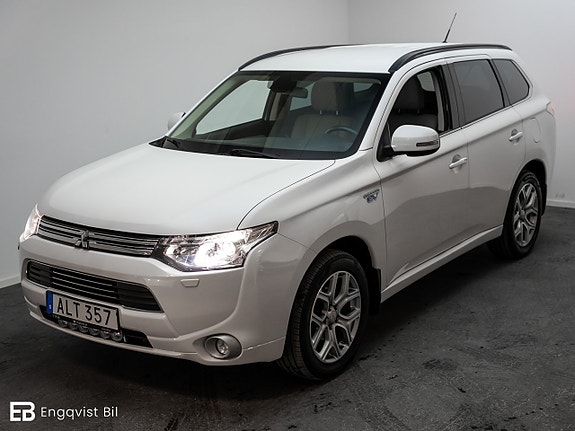 Mitsubishi Outlander 2 of 30