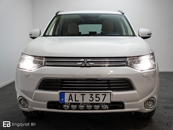 Mitsubishi Outlander 3 of 30
