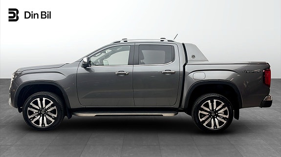 Volkswagen Amarok 2 of 12