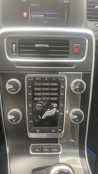 Volvo V60 15 of 16