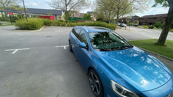 Volvo V60 8 of 16