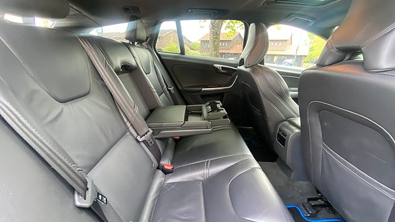Volvo V60 16 of 16