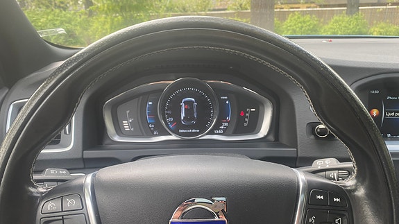 Volvo V60 13 of 16