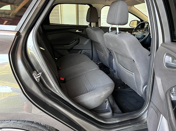 Ford Focus 11 of 12